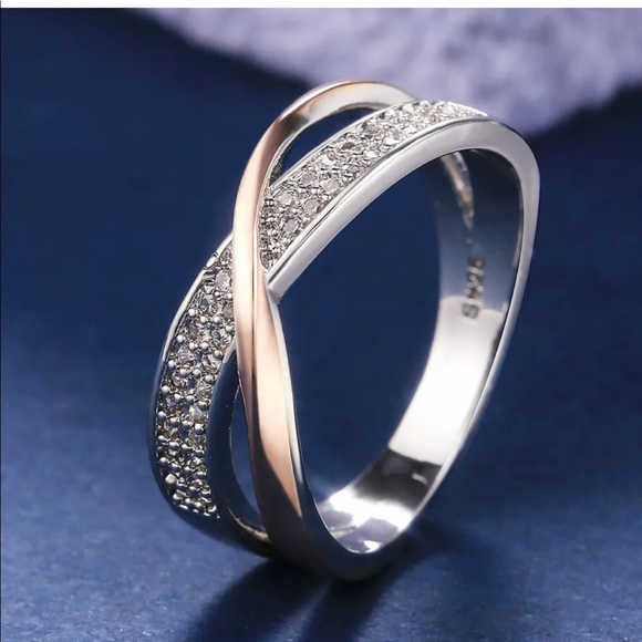 New Women’s Two Tone 925 Silver Diamond Ring - Picture 6 of 6